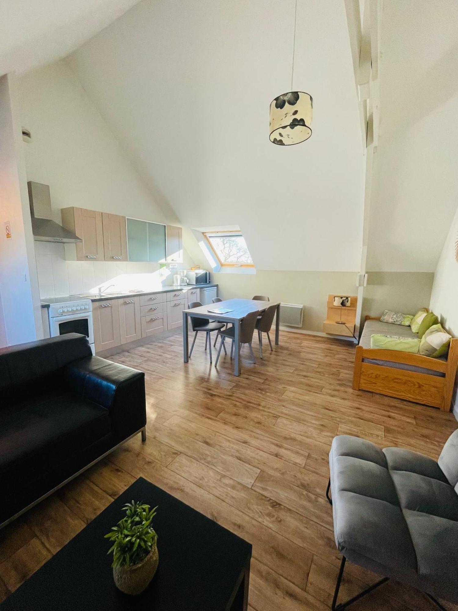 Domaine De Manehouarn Apartment Plouay Bagian luar foto